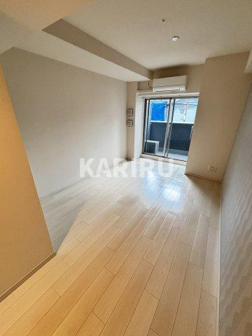 ファーストフィオーレ北大阪リアンの居間・リビング