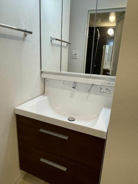 ラヴィール　レジデンスの独立洗面台