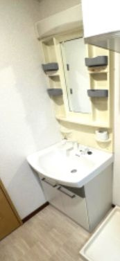 【独立洗面台】 | 千葉マンション | 独立洗面台あり、毎朝おしゃれに忙しい女性の方におすすめです