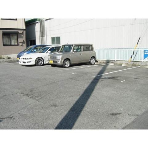 サンハイムⅠの駐車場