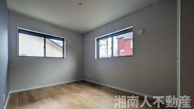 藤沢市片瀬３丁目４－５２新築戸建ての洋室