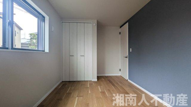 藤沢市片瀬３丁目４－５２新築戸建ての洋室|きれいな洋室です