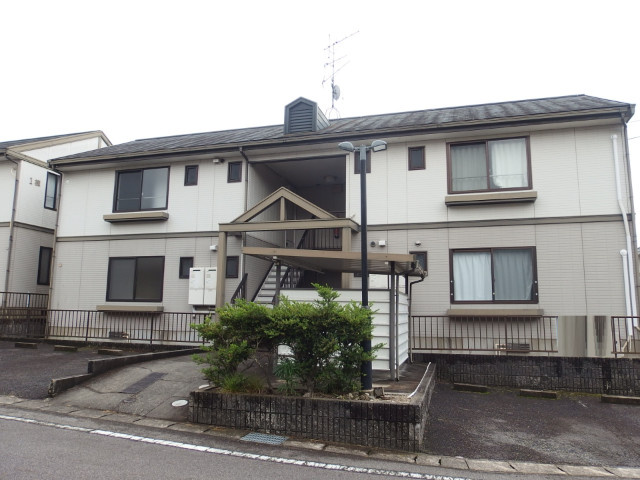ジュネスＩＷＡＺＵⅡの外観