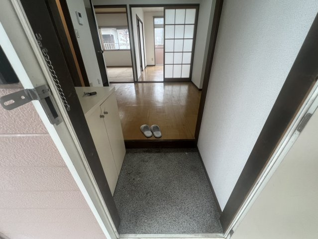 さくらハイツの玄関