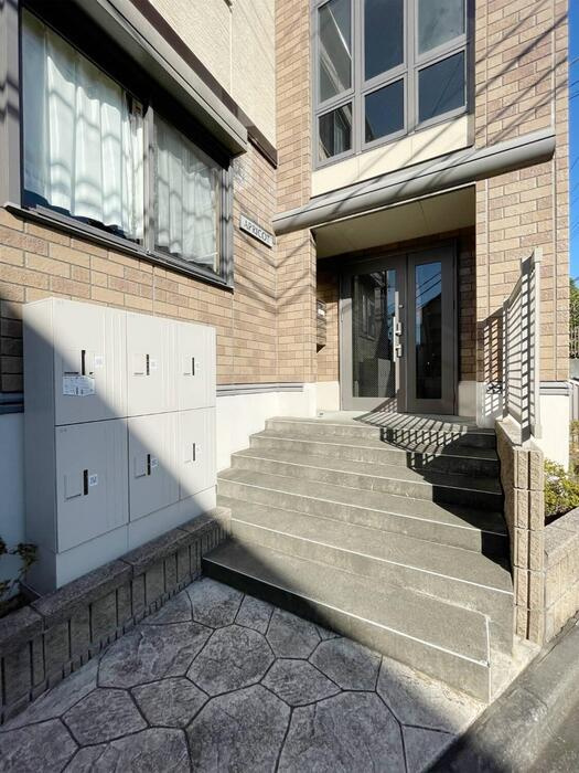 APRICOTのエントランス