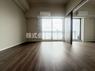 【居間・リビング】 | S-RESIDENCE天満橋ar | ゆったりとした居間です