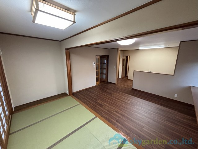 小田原市別堀　中古戸建の居間・リビング