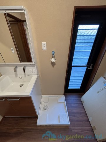 小田原市別堀　中古戸建のランドリースペース