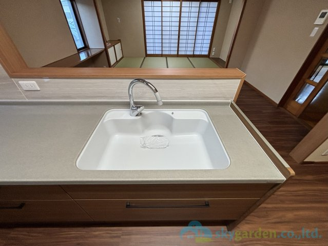 小田原市別堀　中古戸建のキッチン