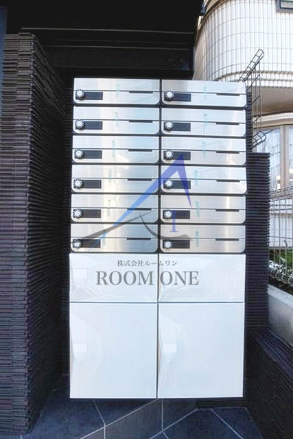 グランクオール江古田のその他共用部分|集合ポストです。