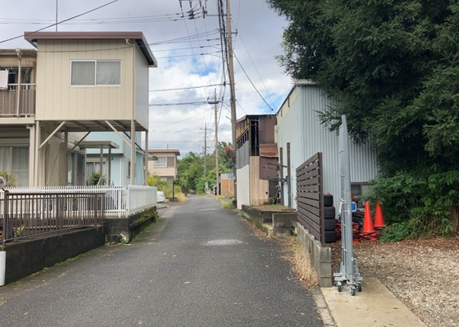 【展望】 | 土地の地勢が高台の場合、景色を綺麗にみることができ、景色にこだわってお家探ししている方におすすめです！また平坦地よりも風通しがいいというメリットがあります。デメリットもあるので是非現地でご確認下さい。