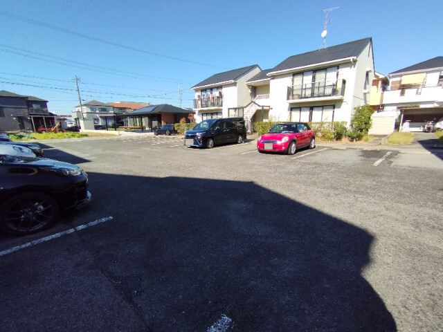エントピアＩＷＡＳＥⅢの駐車場