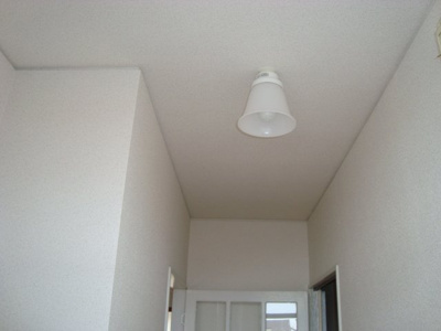 【玄関】 | リバティハイツ | 玄関照明（イメージ）