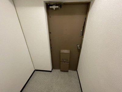 【玄関】 | 新豊里ハイツ | 広めの玄関です。