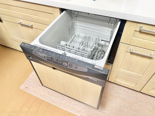 枚方市東船橋1丁目　中古一戸建ての設備|食洗機で家事の時間短縮♪