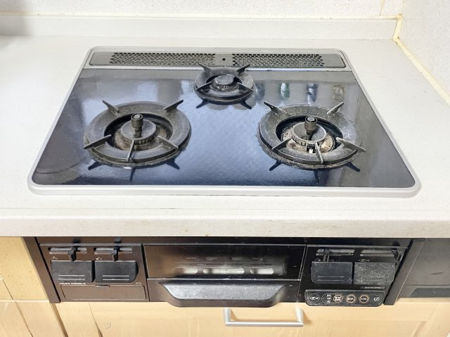 枚方市東船橋1丁目　中古一戸建ての設備|3口ガスコンロ♪
