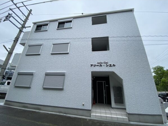 アジール・シエルのエントランス