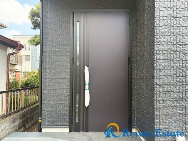 新築戸建　茅ヶ崎市緑が浜の玄関