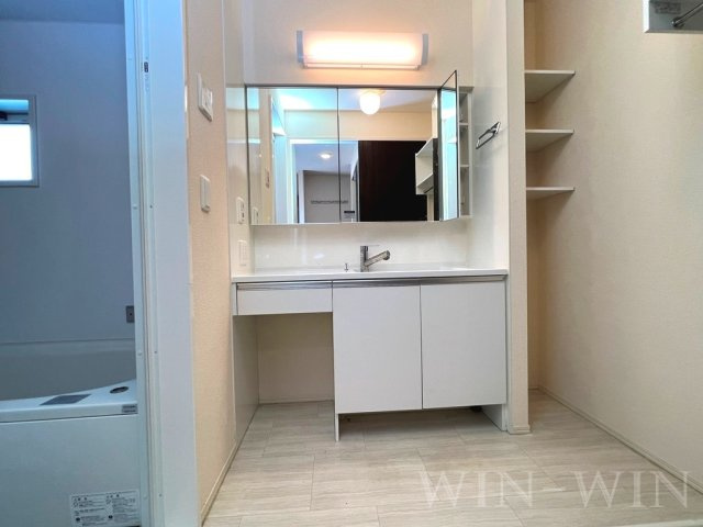 華 Aの洗面所|イメージ（同建物内別部屋の写真です）