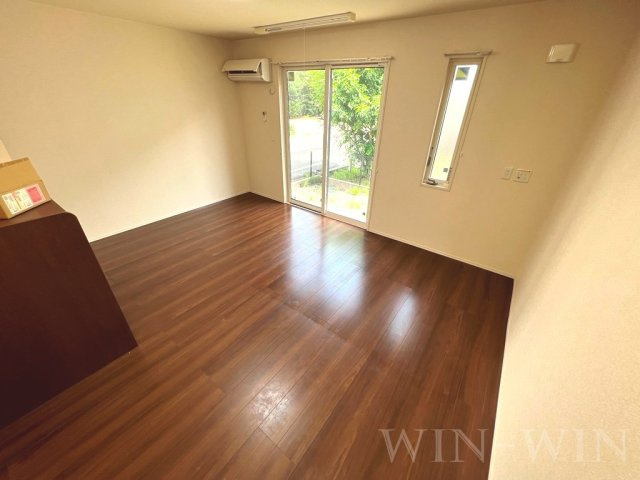 華 Aの居間・リビング|イメージ（同建物内別部屋の写真です）