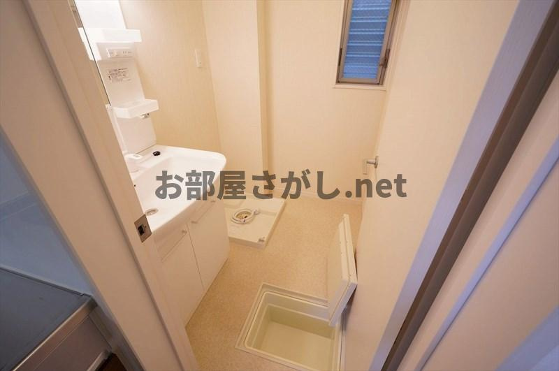 【広々ロフトが特徴！池袋駅徒歩圏内！】CIK24(シーアイケー24)の収納