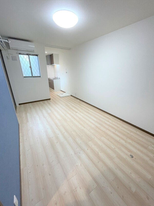 JTテラスハウス江北弐番館の洋室