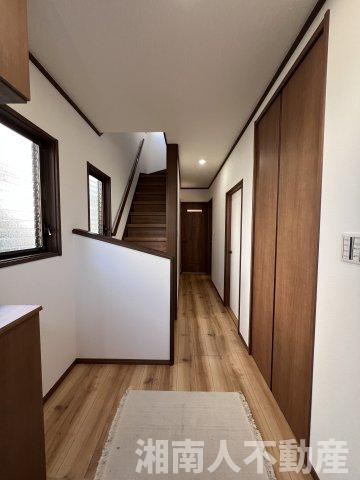 藤沢市下土棚２３７－１０戸建ての玄関|ゆったりとした玄関です