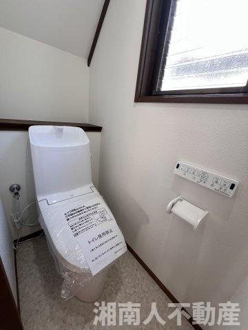 藤沢市下土棚２３７－１０戸建てのトイレ|清潔感のあるトイレです