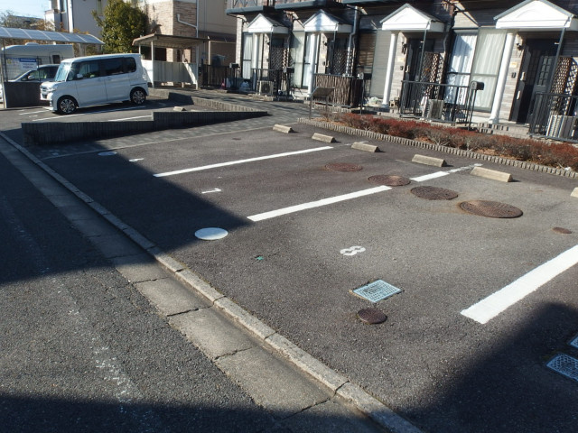 サニーハウス真伝の駐車場