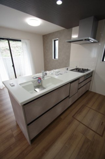 【キッチン】 | 【仲介手数料無料！！】日野市新町２丁目　新築戸建て（全7棟）5号棟　4880万円