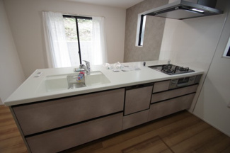 【キッチン】 | 【仲介手数料無料！！】日野市新町２丁目　新築戸建て（全7棟）5号棟　4880万円