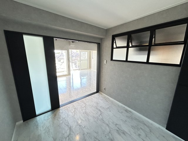 藤和ライブタウン西舞子の洋室