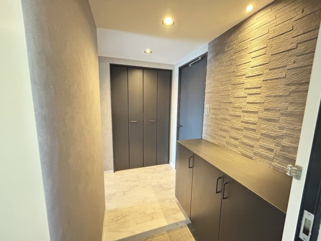 藤和ライブタウン西舞子の玄関