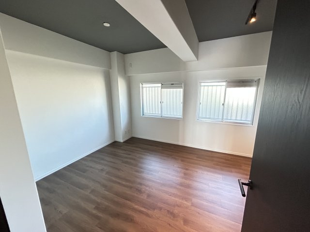 藤和ライブタウン西舞子の洋室