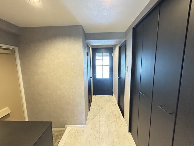 藤和ライブタウン西舞子の玄関