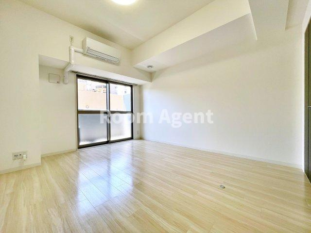 エスカルコートの居間・リビング