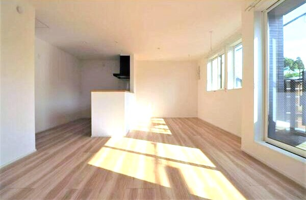 昭和区御器所二丁目戸建賃貸の居間・リビング