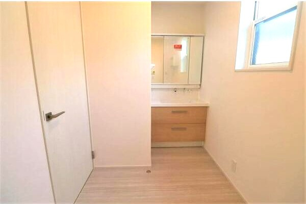 昭和区御器所二丁目戸建賃貸の洗面所