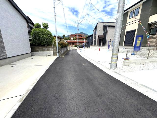 【その他】 | 糟屋郡宇美町宇美中央1丁目3期　2号棟（全6棟）【仲介手数料無料・0円】 | 現地写真。前面道路です。