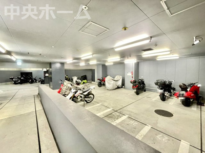 【駐車場】 | シティタワーズ豊洲 ザ・ツインノースタワー | 【バイク置場】最新の空き状況や費用などの詳細は担当スタッフまでお問い合わせください。