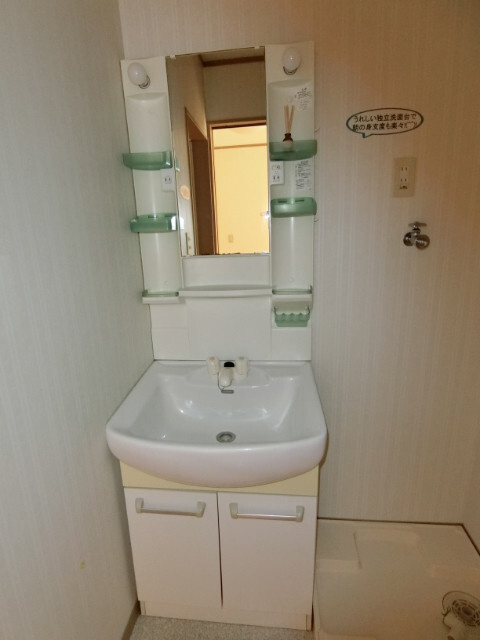 市川ガーデンヴィラBの洗面所