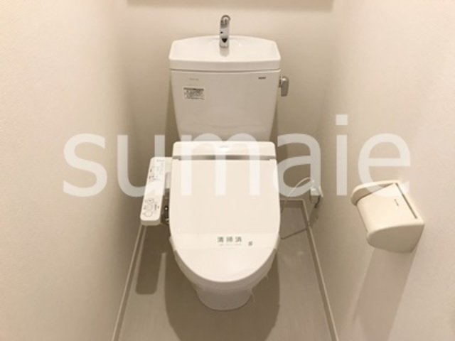 リブリ・ハイツTのトイレ|温水洗浄便座付トイレです。