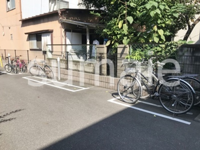 リブリ・ハイツTのその他共用部分|敷地内駐輪場。