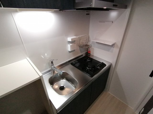 神戸市須磨区妙法寺字道正川のアパートのキッチン|システムキッチン（ガス２口）