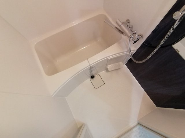 神戸市須磨区妙法寺字道正川のアパートの浴室