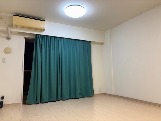 川口市西川口４丁目の中古マンションの洋室