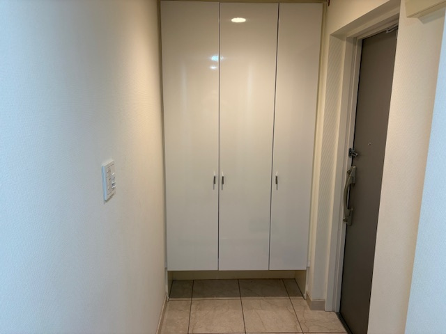 川口市西川口４丁目の中古マンションの玄関
