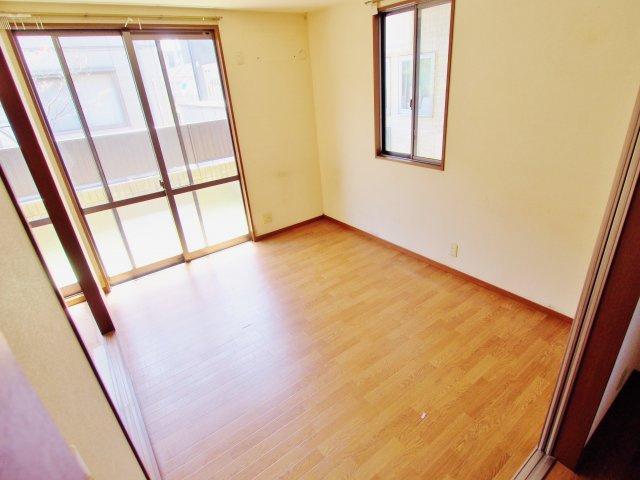 ファミリア坂Iの洋室