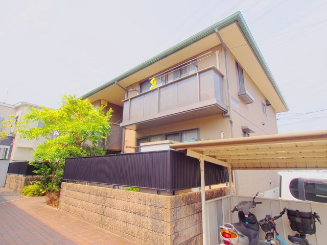 ファミリア坂Iの外観