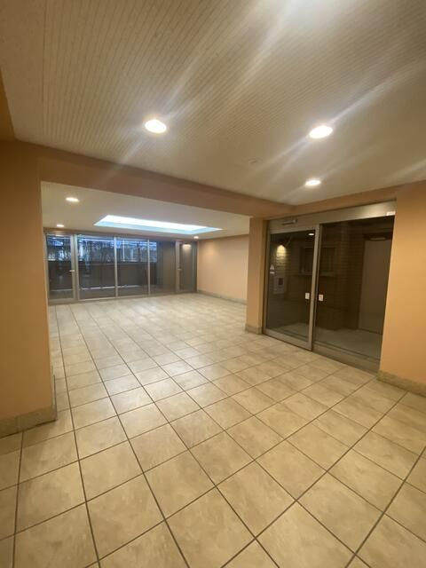 ドゥーエ川口のエントランス